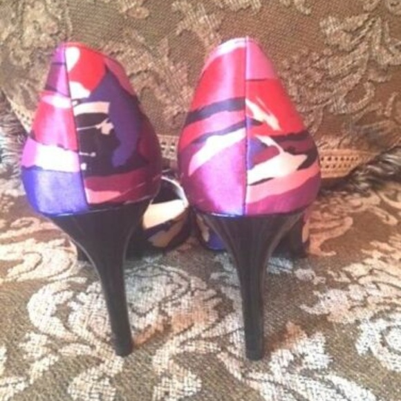 Marc Fisher Joey Multi COLOR Satin Peeptoe 6 - Picture 2 of 5